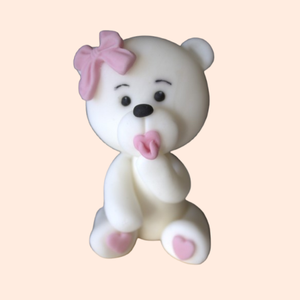 Fehér cumis fondant maci cukorfigura  kézzel készített tortadísz keresztelőre, babaváróra, első szülinapra, Otthon & Életmód, Konyhafelszerelés, tálalás, Sütés, főzés, Sütidísz, Gyurma, MESKA