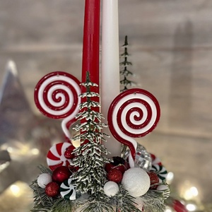 Piros fehér cukorkás gyertyás karácsonyi készítmény - karácsony - karácsonyi lakásdekoráció - ünnepi asztaldekoráció - Meska.hu