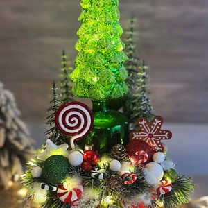 Zöld forgó üveg fenyőfás asztaldísz - Meska.hu