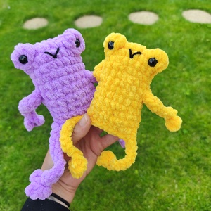 Horgolt hosszúlábú béka plüss (Leggy Frog) � kézzel készült színes amigurumi figura - játék & sport - plüssállat & játékfigura - béka - Meska.hu