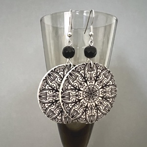 Csipkés mandala fülbevaló  - ékszer - fülbevaló - lógós kerek fülbevaló - Meska.hu