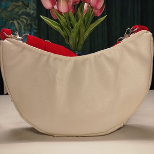 Style stílusú moonbag - táska & tok - kézitáska & válltáska - vállon átvethető táska - Meska.hu