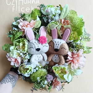 Tavaszi nyuszis ajtódísz, Ünnepi díszek, dekorációk, Húsvéti díszek és dekorációk, Húsvéti ajtódísz, kopogtató, Varrás, MESKA
