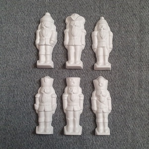 Festhető gipsz figura csomag - Diótörő (6 db) - karácsony - mikulás - mikulás ajándékok - Meska.hu