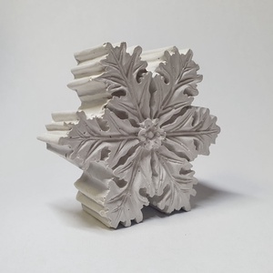 Festhető gipsz hópehely - karácsony - karácsonyi lakásdekoráció - ünnepi asztaldekoráció - Meska.hu