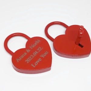 Valentin nap lakat gravírozott - táska & tok - kulcstartó & táskadísz - táskaakasztó - Meska.hu