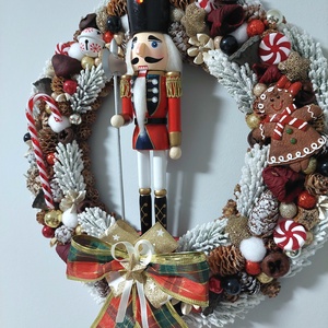 Diótörős adventi ajtódísz - karácsony - karácsonyi lakásdekoráció - karácsonyi ajtódíszek - Meska.hu