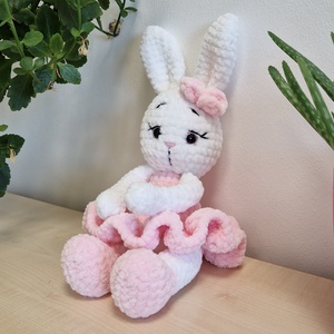 Balerina nyuszi - horgolt amigurumi nyuszi plüss - játék & sport - plüssállat & játékfigura - nyuszi - Meska.hu
