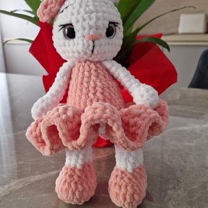 Balerina nyuszi - horgolt amigurumi nyuszi plüss - játék & sport - plüssállat & játékfigura - nyuszi - Meska.hu