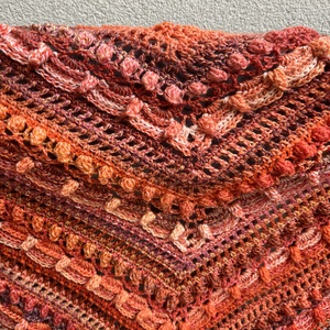 Narancssárga horgolt kendő - ruha & divat - sál, sapka, kendő - vállkendő - Meska.hu