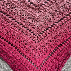 Rózsaszín horgolt kendő, Ruha & Divat, Sál, Sapka, Kendő, Vállkendő, Horgolás, MESKA