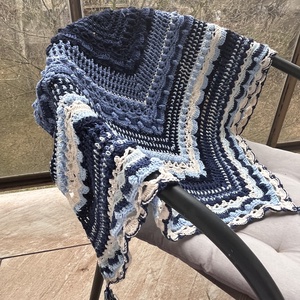 Kézzel horgolt pamut vállkendő kék árnyalatokban � Scheepjes fonalból, Ruha & Divat, Sál, Sapka, Kendő, Sál, Horgolás, MESKA