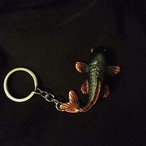 Epoxi koi ponty kulcstartó - fekete / vörös  - táska & tok - kulcstartó & táskadísz - kulcstartó - Meska.hu