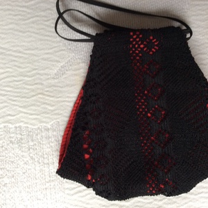 Piros- feketecsipkés maszk  - férfi & uniszex - férfi & uniszex - Meska.hu