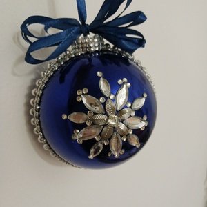 Királykék diszitett nagy gömb - karácsony - karácsonyi lakásdekoráció - karácsonyfadíszek - Meska.hu