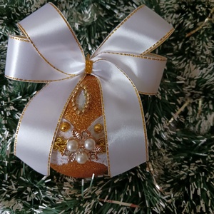 Arany ,csipkés,diszitett gömb.1 - karácsony - karácsonyi lakásdekoráció - karácsonyfadíszek - Meska.hu