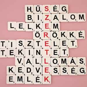 Valentin nap scrabble ajándék - egyedi feliratokkal, egyedi díszdobozban - játék & sport - puzzle - kirakó, kocka kirakó - Meska.hu