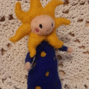 Tűnemez napocska manó égbolt ruhában - otthon & életmód - dekoráció - manók - Meska.hu