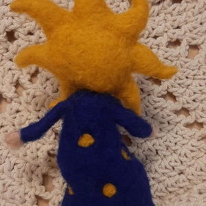 Tűnemez napocska manó égbolt ruhában - otthon & életmód - dekoráció - manók - Meska.hu