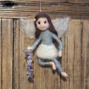 Nemez tündér ametiszt füzérrel, Otthon & Életmód, Dekoráció, Fali és függő dekoráció, Függődísz, Nemezelés, MESKA