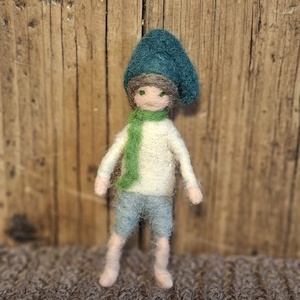 Manófiú csúcsos zöld sapkában , Otthon & Életmód, Dekoráció, Manók, Nemezelés, MESKA