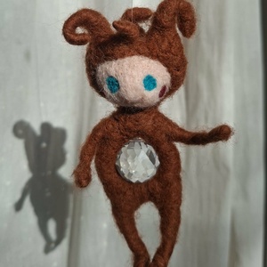 Napfényfogó manó, Otthon & Életmód, Dekoráció, Fali és függő dekoráció, Függődísz, Nemezelés, MESKA