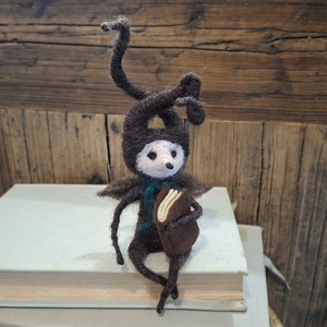 Könyvmoly - otthon & életmód - dekoráció - manók - Meska.hu