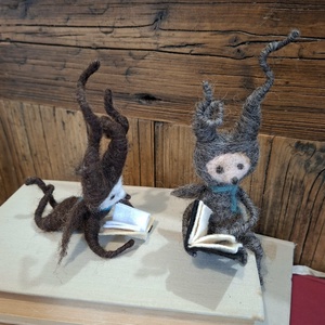 Könyvmolyok - otthon & életmód - dekoráció - manók - Meska.hu