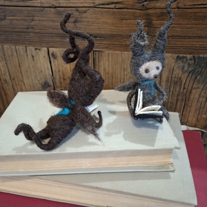 Könyvmolyok - otthon & életmód - dekoráció - manók - Meska.hu