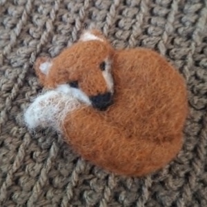 Róka kitűző - ékszer - kitűző és bross - Meska.hu