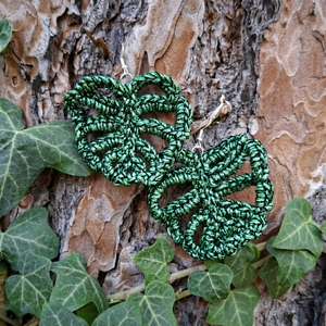 Monstera Jungle Magic � Kézzel horgolt monstera levél fülbevaló (Emerald Green) - ékszer - fülbevaló - lógó fülbevaló - Meska.hu