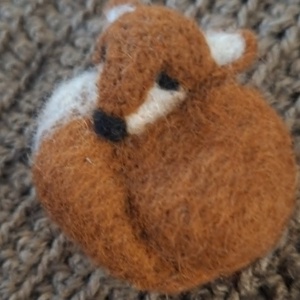 Róka kitűző - ékszer - kitűző és bross - Meska.hu