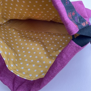 Összehúzható hátizsák, szarvasos mintával, softshell és bútorszövet anyagból, fekete pánttal - táska & tok - hátizsák - tornazsák, gymbag - Meska.hu