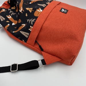 Összehúzható hátizsák, rókás mintával, softshell és bútorszövet anyagból, fekete pánttal - táska & tok - hátizsák - tornazsák, gymbag - Meska.hu