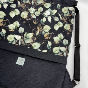 Összehúzható hátizsák, zöld levél mintákkal, gyöngyvászon és bútorszövet anyagból, fekete pánttal - táska & tok - hátizsák - tornazsák, gymbag - Meska.hu