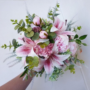 Nagy liliomos menyasszonyi csokor  - esküvő - menyasszonyi- és dobócsokor - Meska.hu