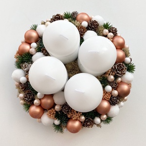 Adventi asztaldísz rosegold gömbökkel - karácsony - adventi díszek - adventi koszorú - Meska.hu