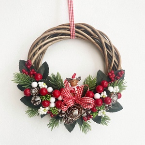 Karácsonyi ajtódísz piros bogyós - Meska.hu