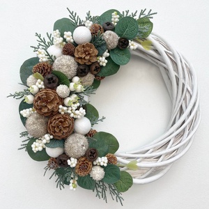 Téli ajtódísz eukaliptusszal - Meska.hu