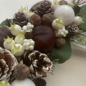 Téli ajtódísz eukaliptusz levelekkel - otthon & életmód - dekoráció - ajtó- és ablak dekoráció - ajtódísz & kopogtató - Meska.hu