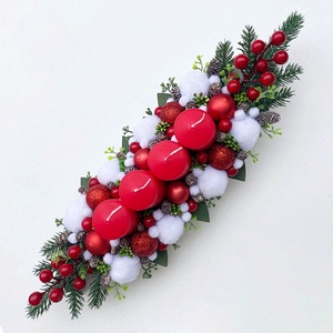 Adventi asztaldísz piros fehér bogyós - Meska.hu