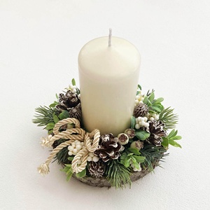 Karácsonyi asztaldísz bogyós közepes - Meska.hu