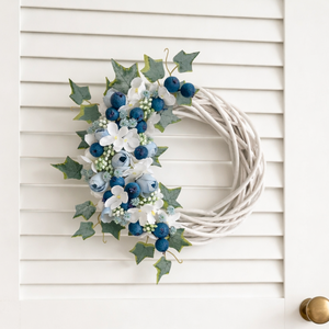 Kék bogyós ajtódísz - otthon & életmód - dekoráció - ajtó- és ablak dekoráció - ajtódísz & kopogtató - Meska.hu