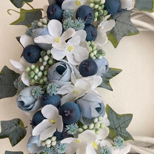 Kék bogyós ajtódísz - otthon & életmód - dekoráció - ajtó- és ablak dekoráció - ajtódísz & kopogtató - Meska.hu