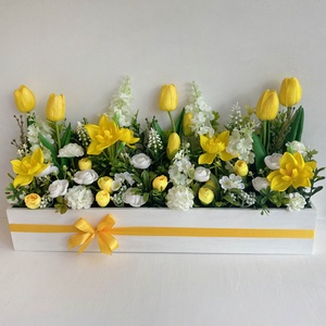 Tulipános virágláda asztaldísz - otthon & életmód - virágdekoráció - virágok - virágbox - Meska.hu