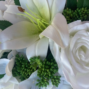 Liliomos asztaldísz selyemvirág - esküvő - dekoráció - asztaldísz - Meska.hu