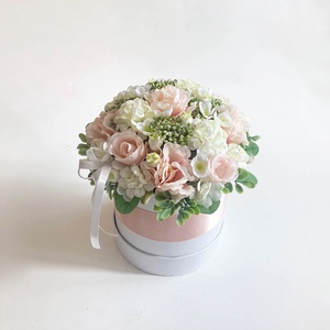 Púder rózsaszín virágbox - otthon & életmód - virágdekoráció - virágok - virágbox - Meska.hu