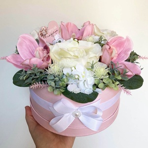Anyák napi virágdoboz -orchideával és rózsával - otthon & életmód - virágdekoráció - virágok - virágbox - Meska.hu