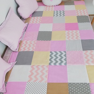 Rózsaszín-bézs patchwork ágytakaró 140�90 - otthon & életmód - lakástextil - ágytakaró - Meska.hu
