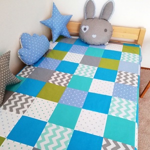 Türkiz-kék patchwork ágytakaró - otthon & életmód - lakástextil - ágytakaró - Meska.hu